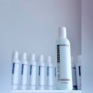 Non-Static Shampoo – For Synthetic & Natural Hair
